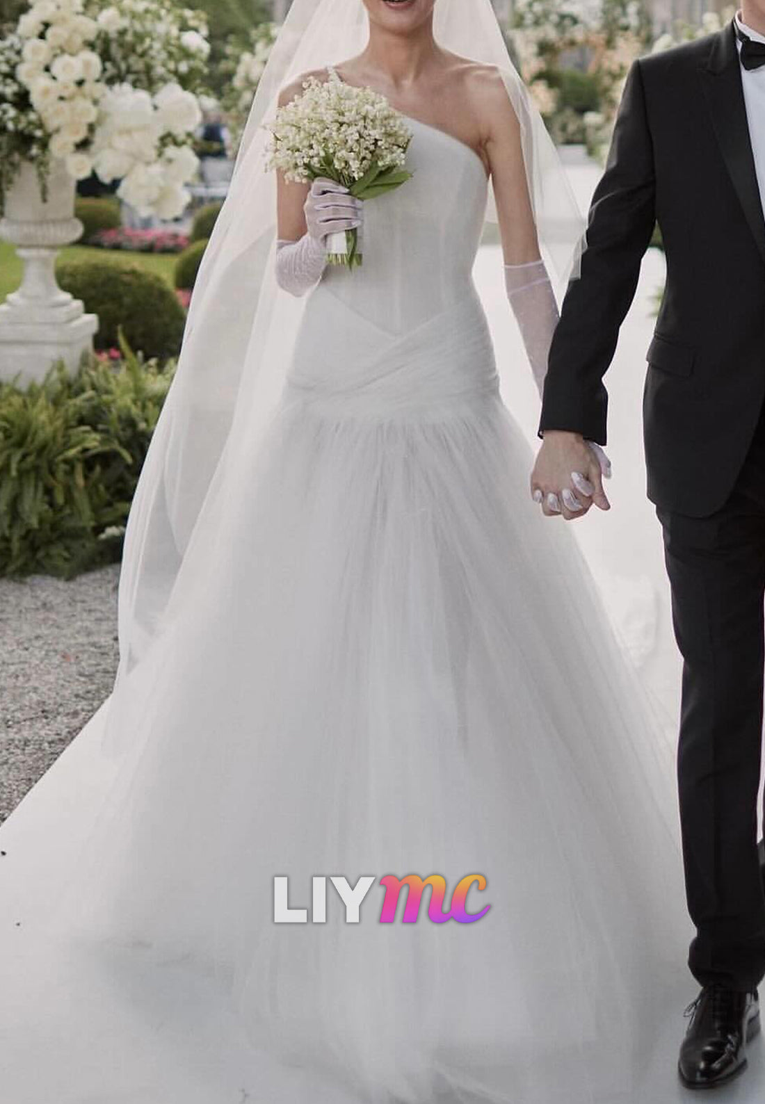 One Shoulder Pleated Tulle A-Line Ball Gown Weddding Dress