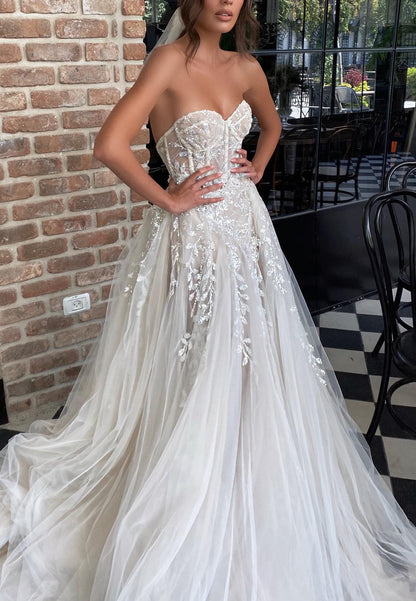 Sweetheart Strapless Appliques Tulle A-Line Beach Wedding Dress Liymc Sweetheart Strapless Appliques Tulle A-Line Beach Wedding Dress Liymc