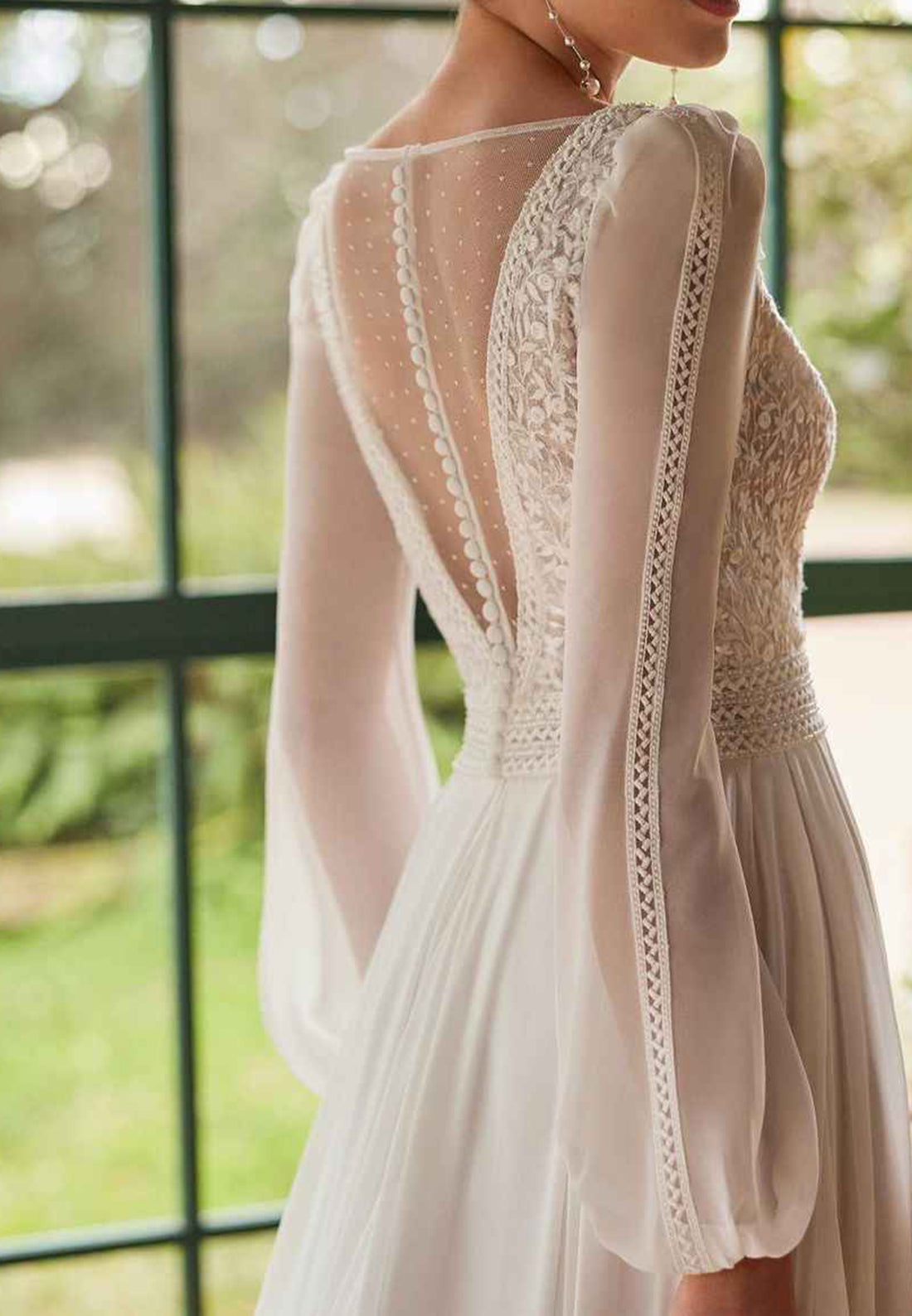 V-Neck Long Sleeves Appliques A-Line Boho Wedding Dress