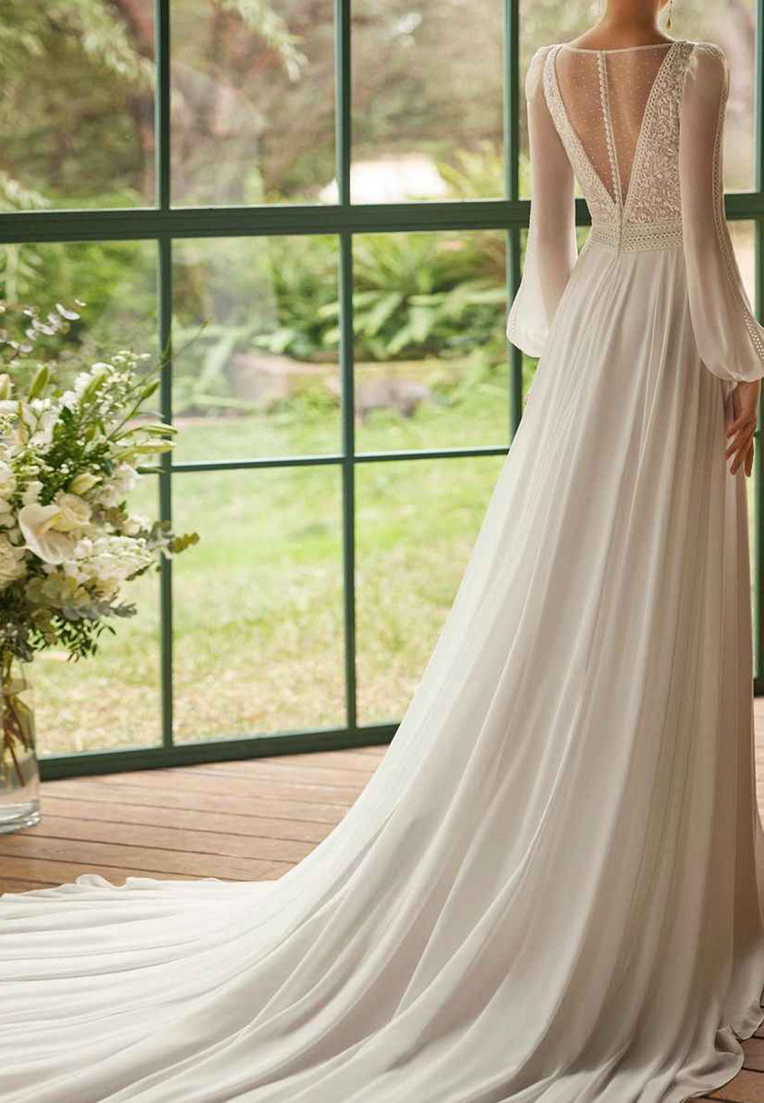 V-Neck Long Sleeves Appliques A-Line Boho Wedding Dress