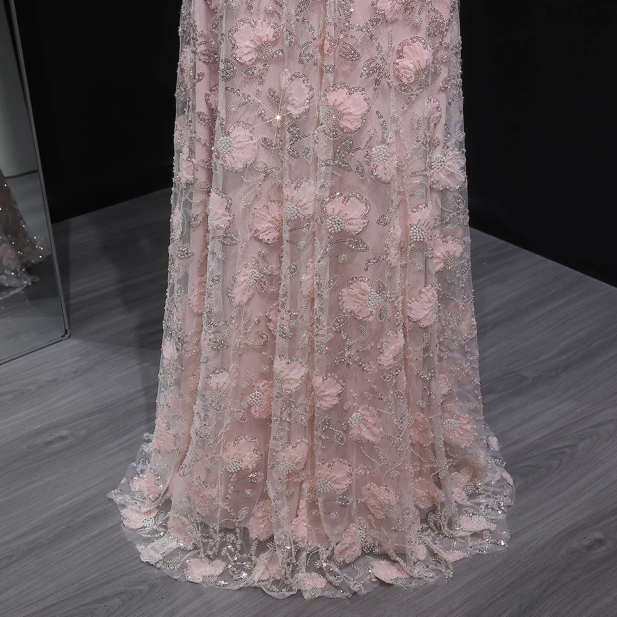 Luxury Pink Beaded Embroidered Long Sleeve Evening Dress