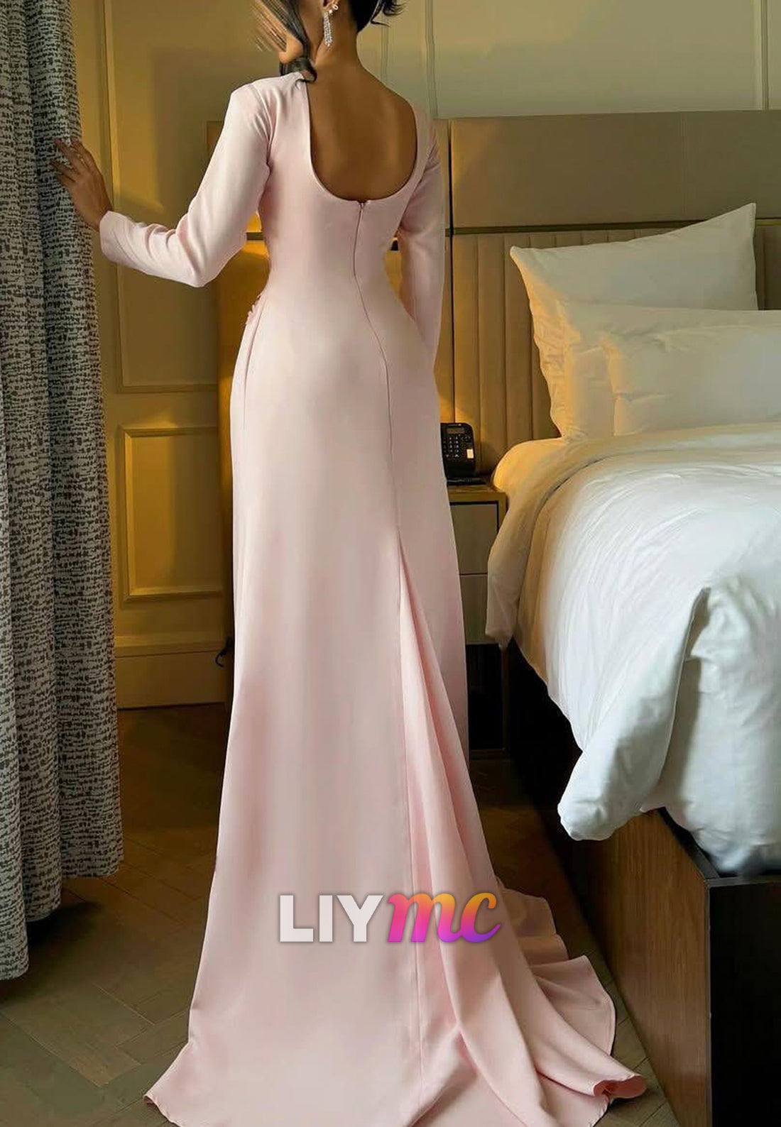 Scoop Long Sleeves Floral Appliques Sleek Sheath Formal Dress