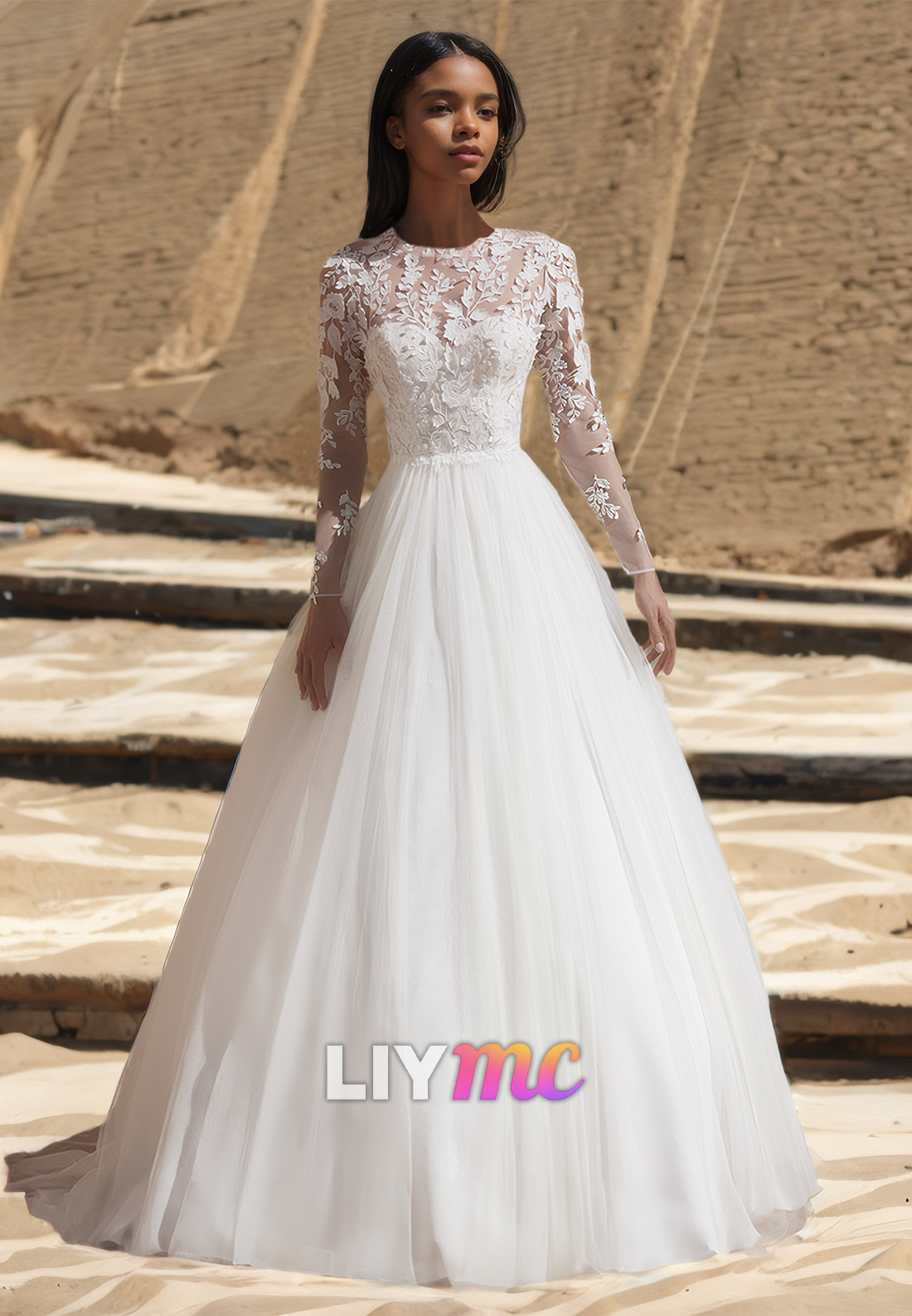 Scoop Long Sleeves Lace Appliques Tulle Ball Gown Wedding Dress