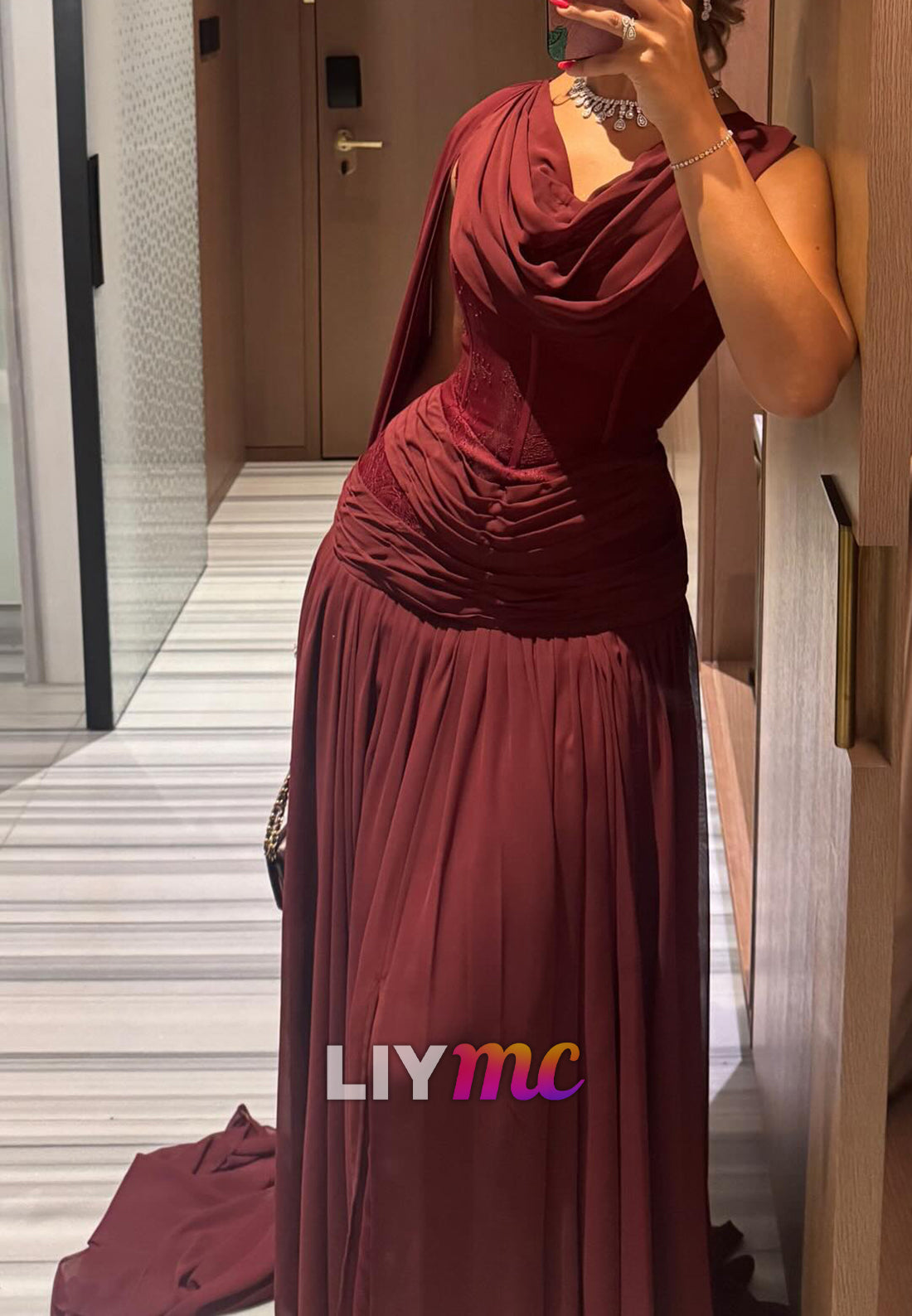 Scoop Long Sleeves Pleated A-Line Formal Dress