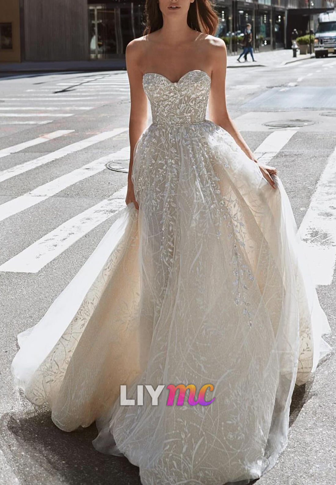 Scoop Long Sleeves Sequins Appliques A-Line Wedding Dress