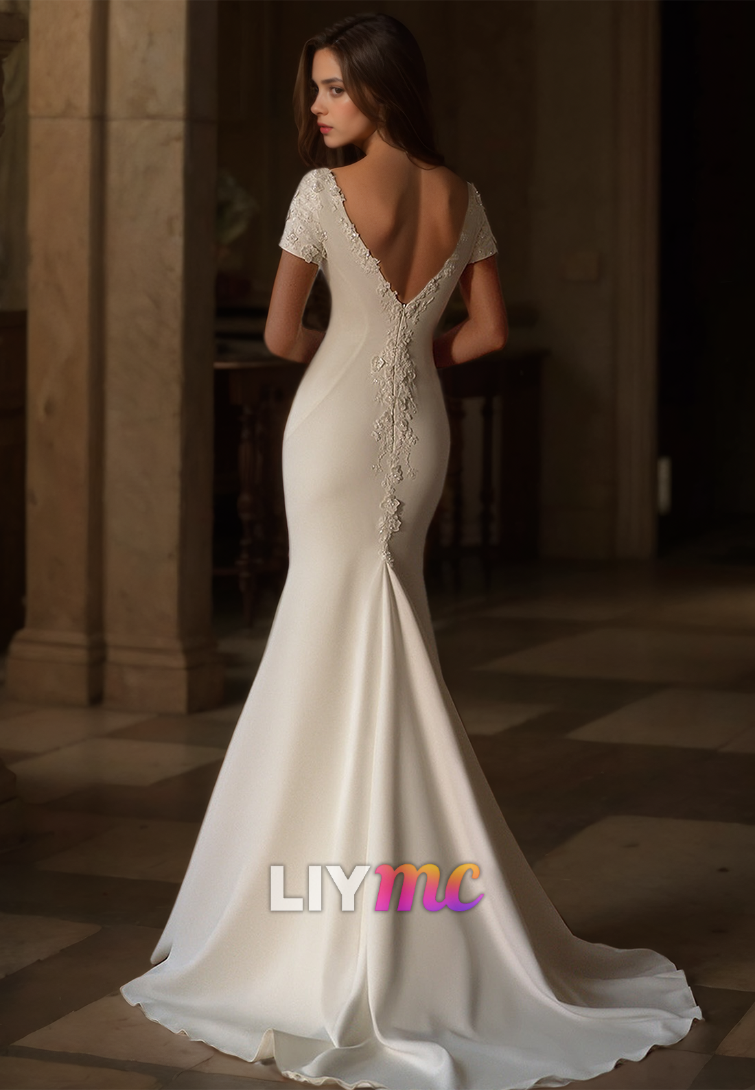 Scoop Short Sleevs Appliques Sleek Mermaid Wedding Dress