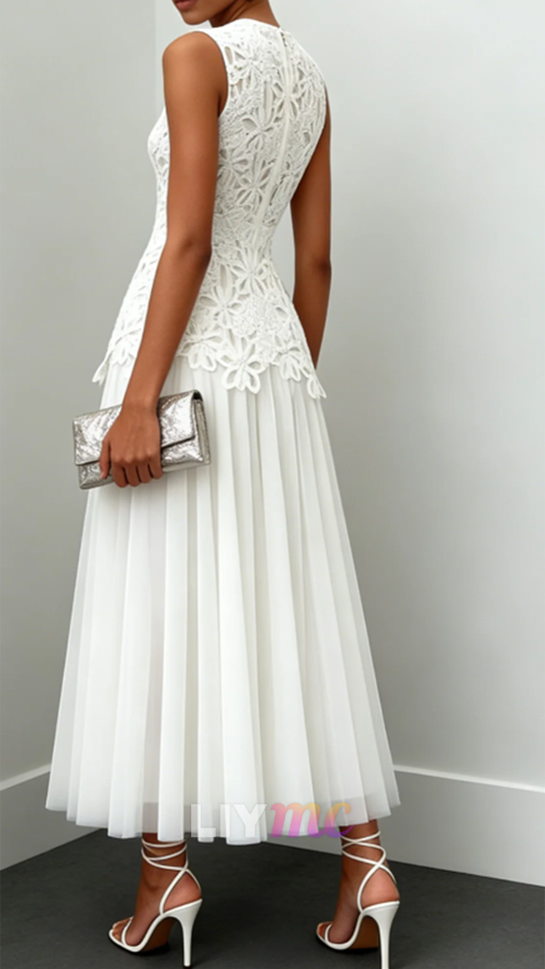 Scoop Sleeveless Lace Appliques Tulle A-Line Wedding Guest Dress