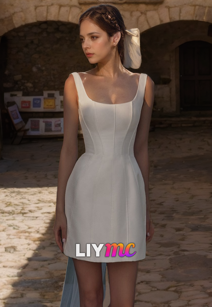 LW098 - Simple Sheath/Column Scoop Satin Beach Mini Wedding Dress With Veil