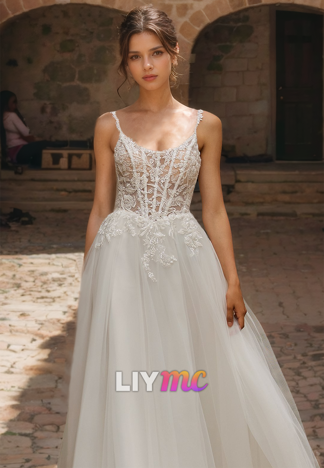 Scoop Spaghetti Straps Appliques Tulle A-Line Wedding Dress