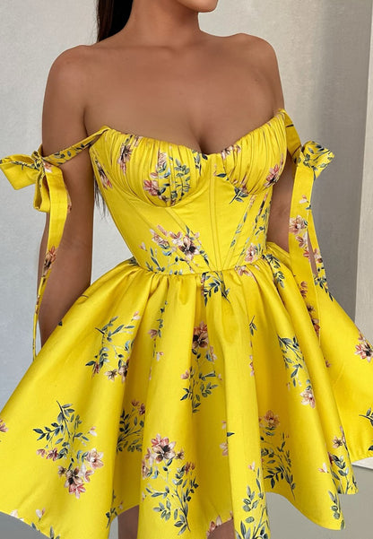 Semi-Sweetheart Straps Pleated Floral A-Line Short Party Dress