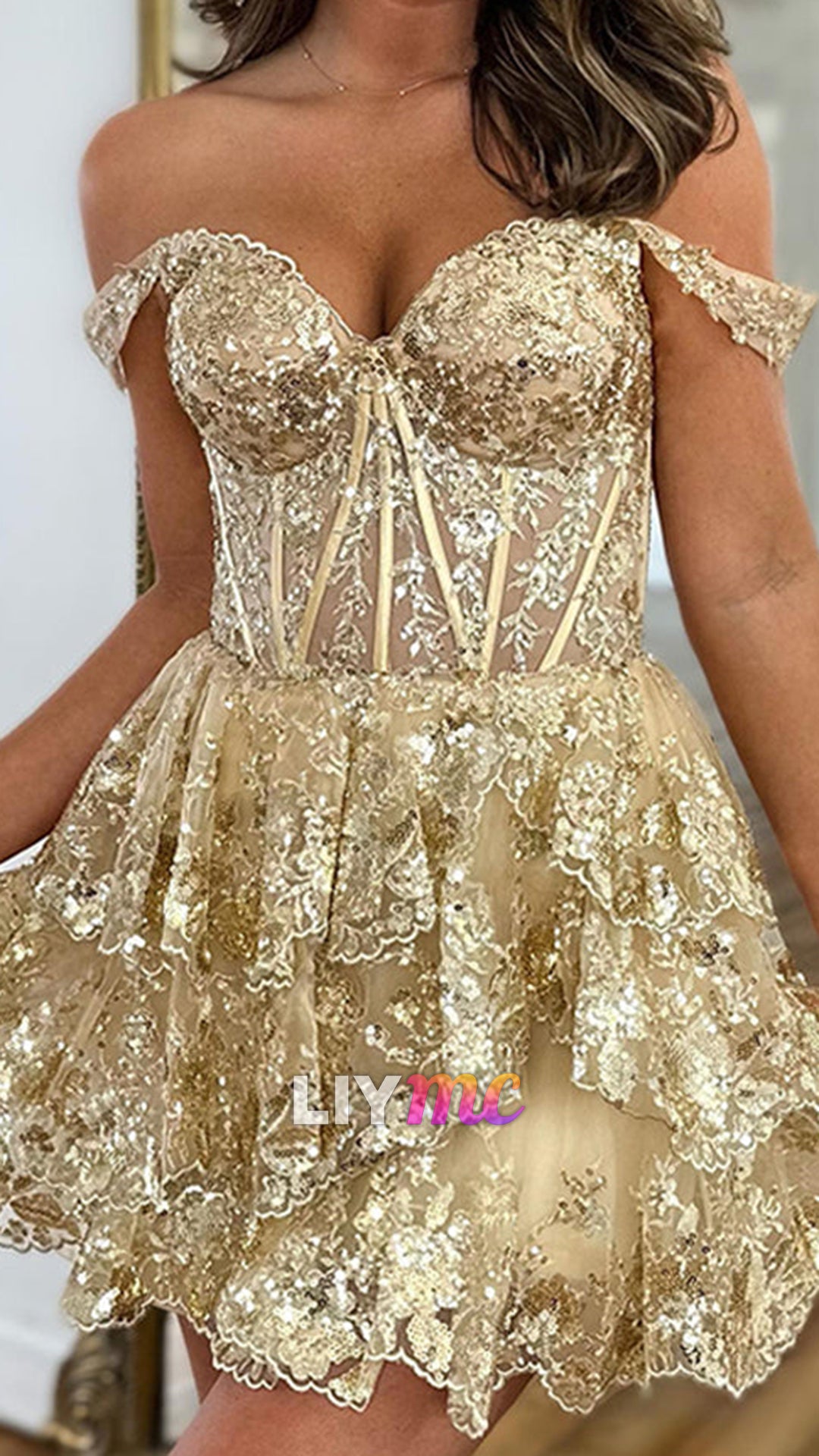 Off-Shoulder Appliques Tiered A-Line Short Homecoming Dress