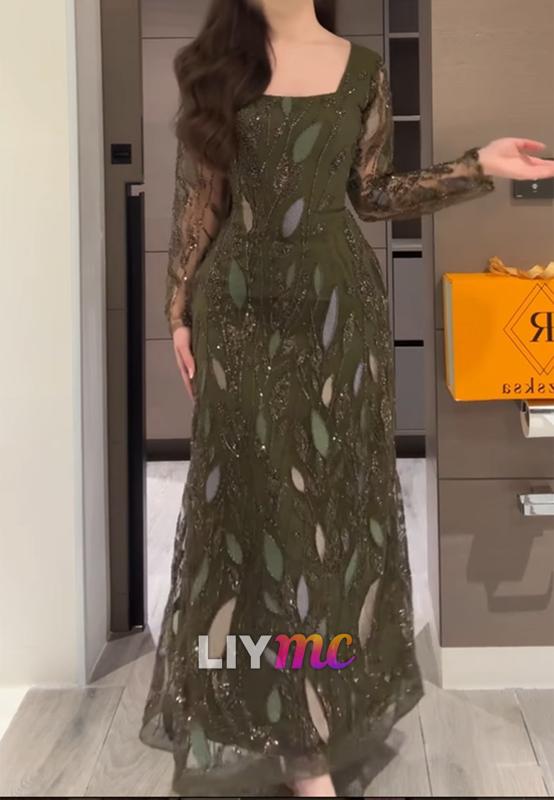 Square Long Sleeves Appliques Beaded Embroidery Sheath Evening Dress