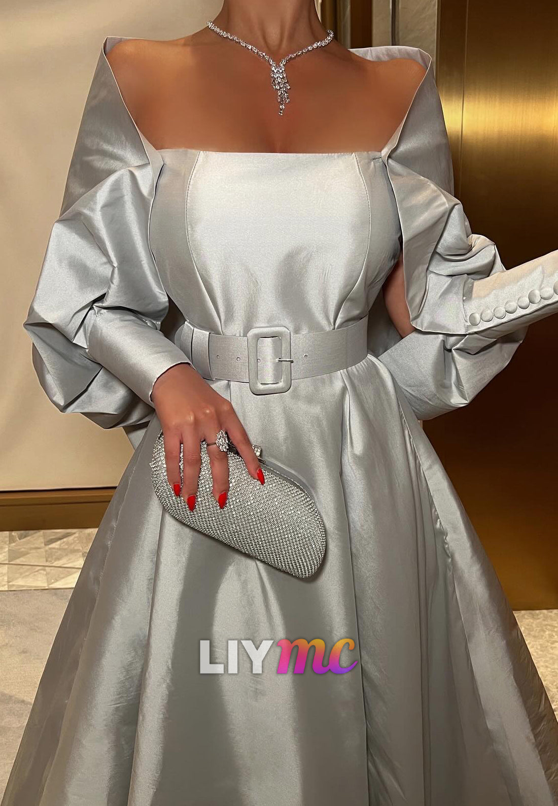 Square Long Sleeves Pleated Sleek A-Line Formal Dress
