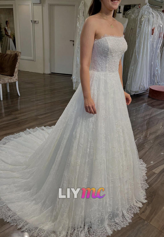 Straight Across Sleeveless Lace Appliques A-Line Wedding Dress