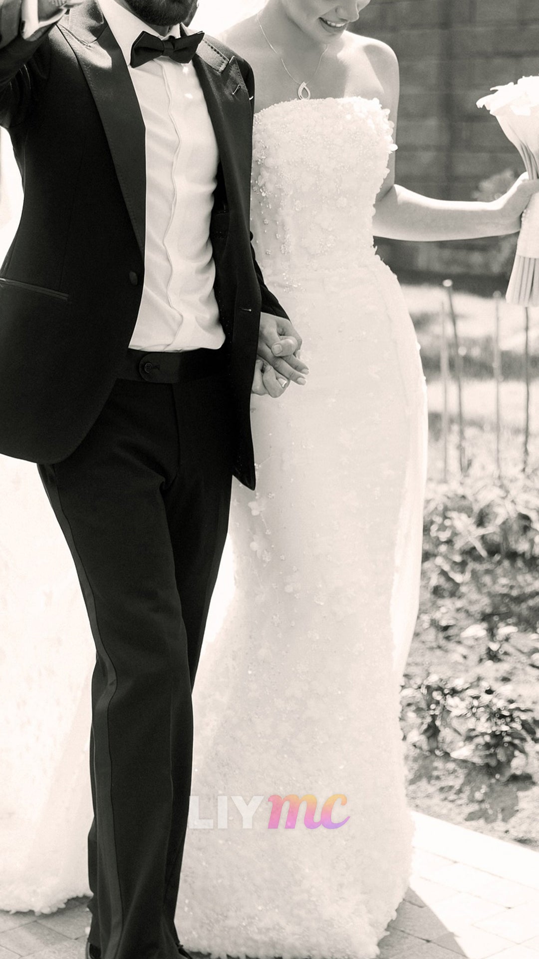 Strapless Floral Appliques Beaded Mermaid Wedding Dress