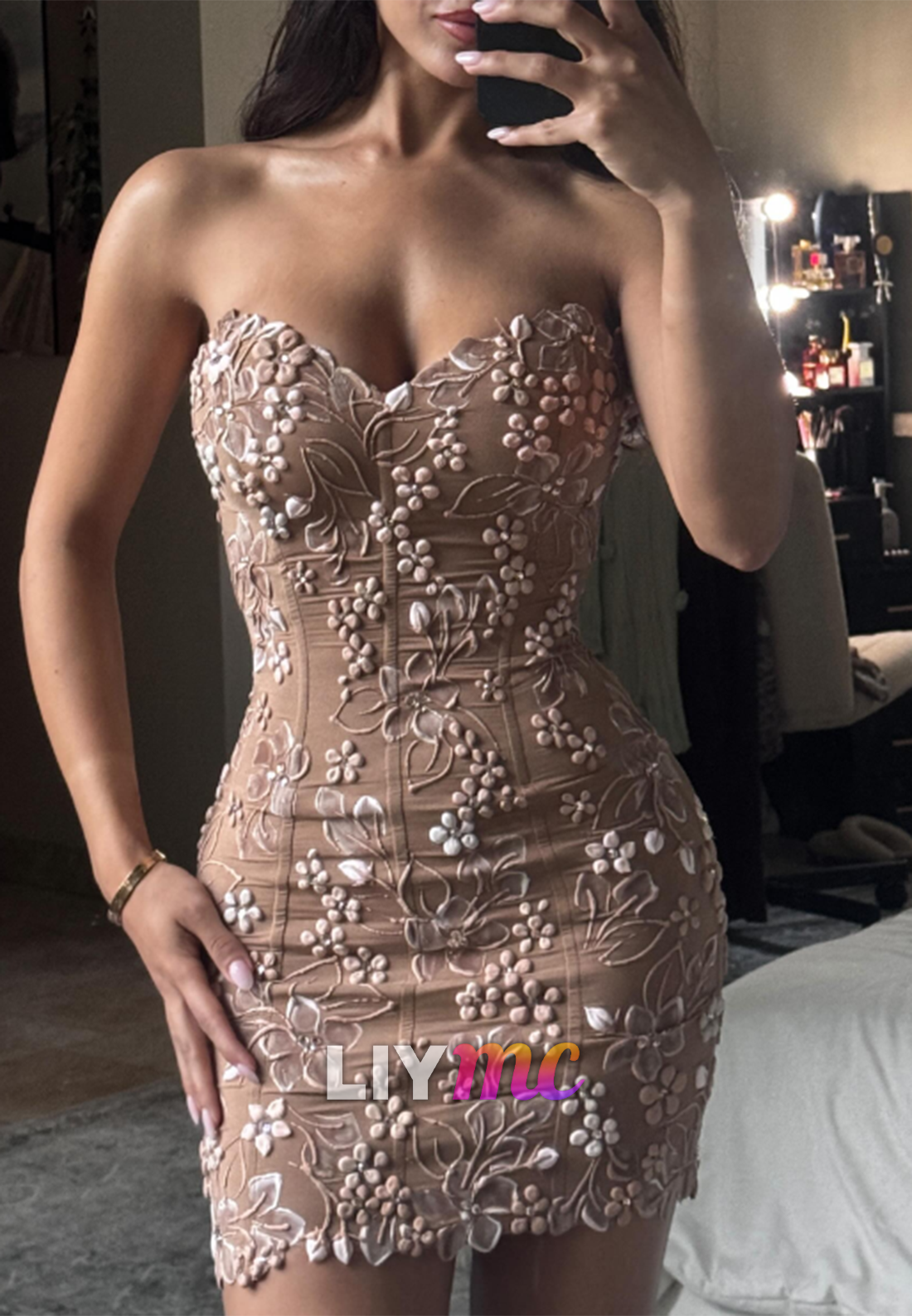 Sweetheart Appliques Fitted Sheath Short Party Homecoming Dress