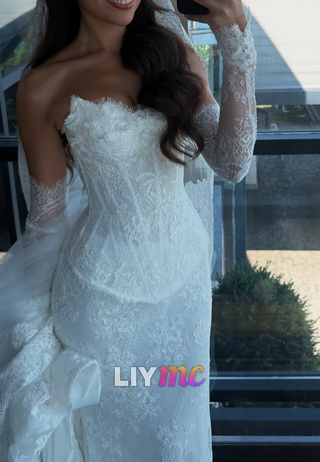 Sweetheart Appliques Floral Embellished Mermaid Wedding Dress