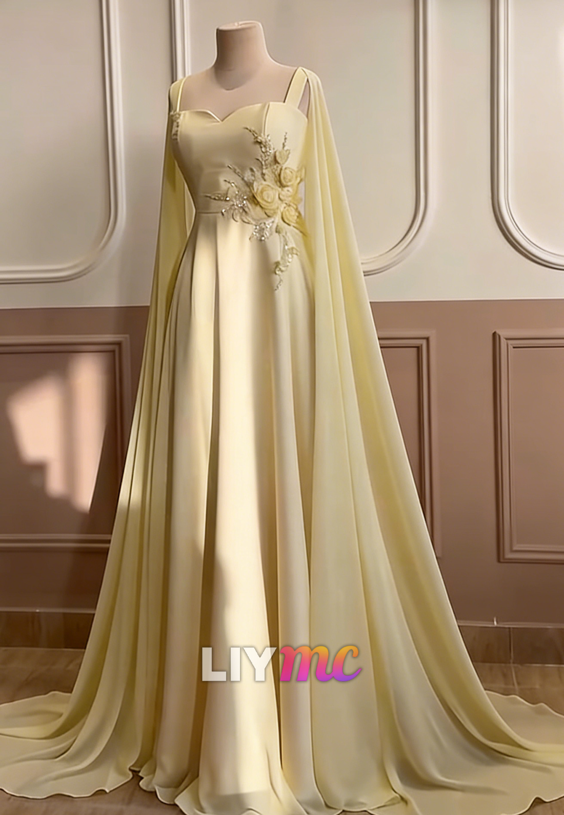 Sweetheart Appliques Long Sleeves A-Line Evening Dress