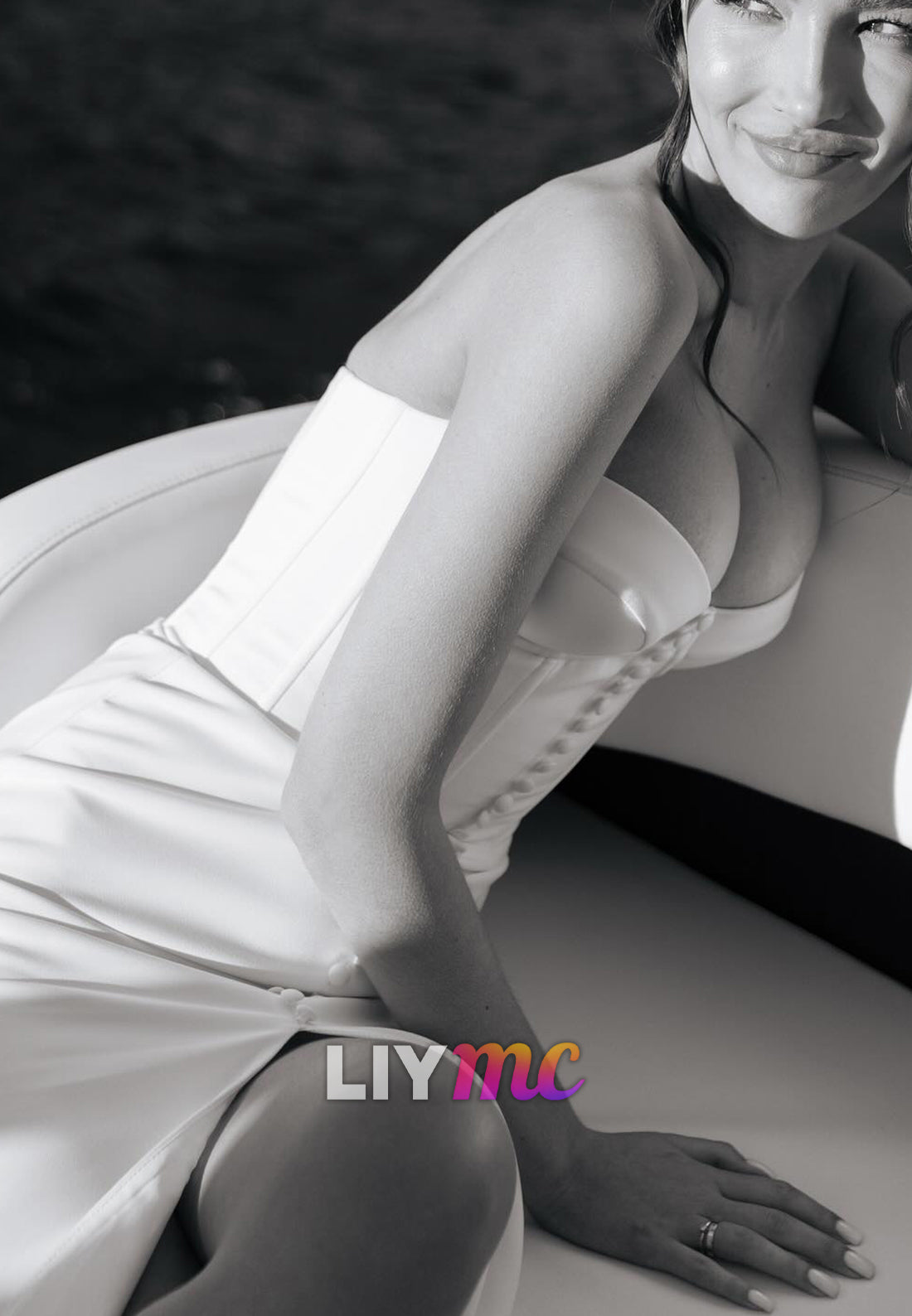 Sweetheart Button Slit Sleek Mermaid Simple Wedding Dress