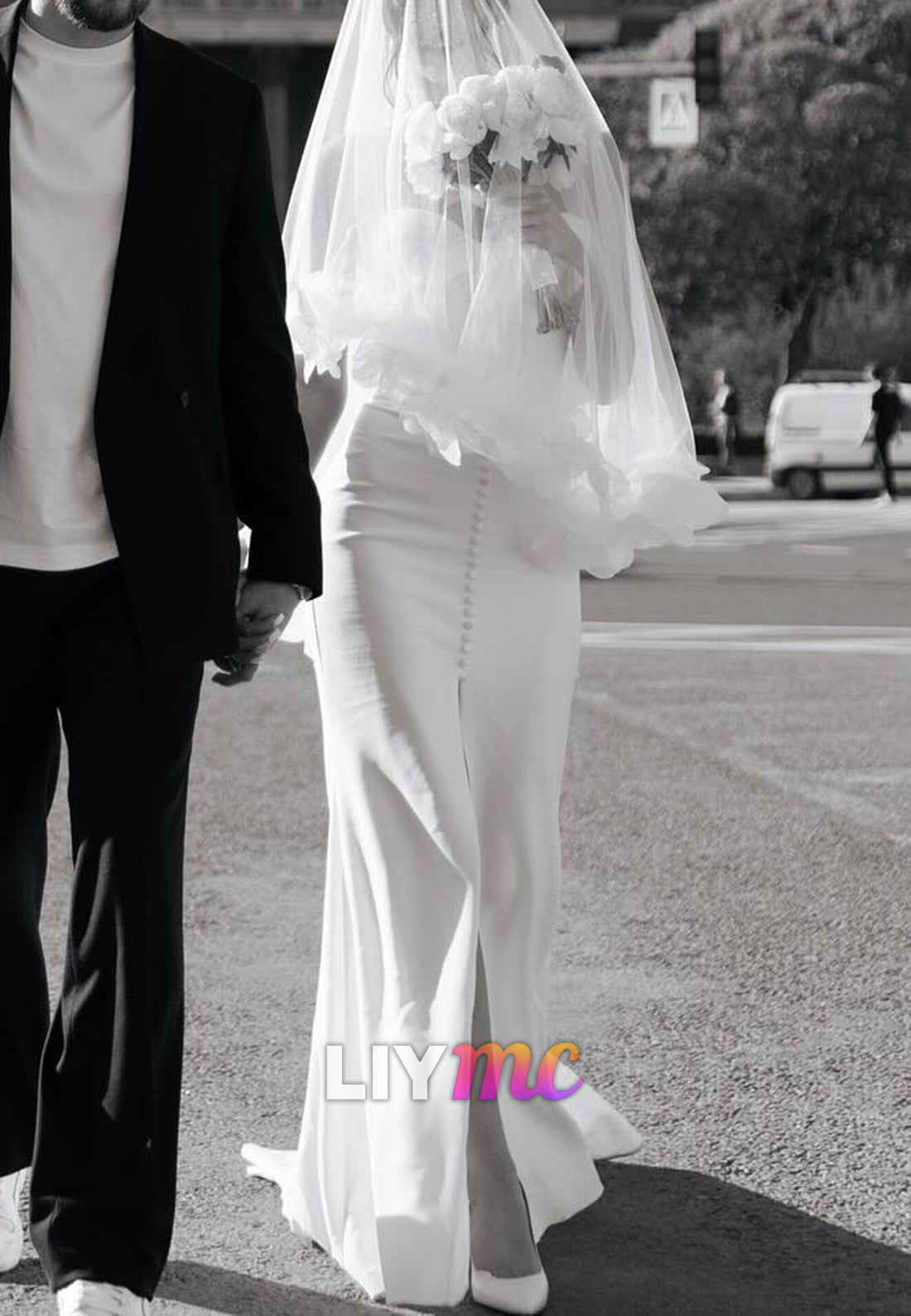 Sweetheart Button Slit Sleek Mermaid Simple Wedding Dress