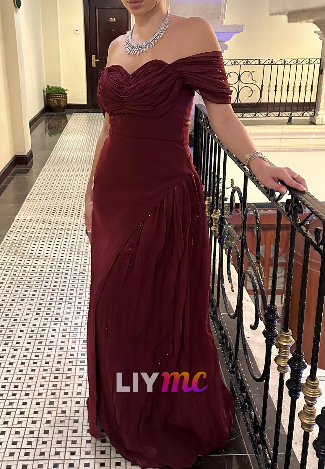 Sweetheart Cap Sleeves Pleated Sheath Formal Dress