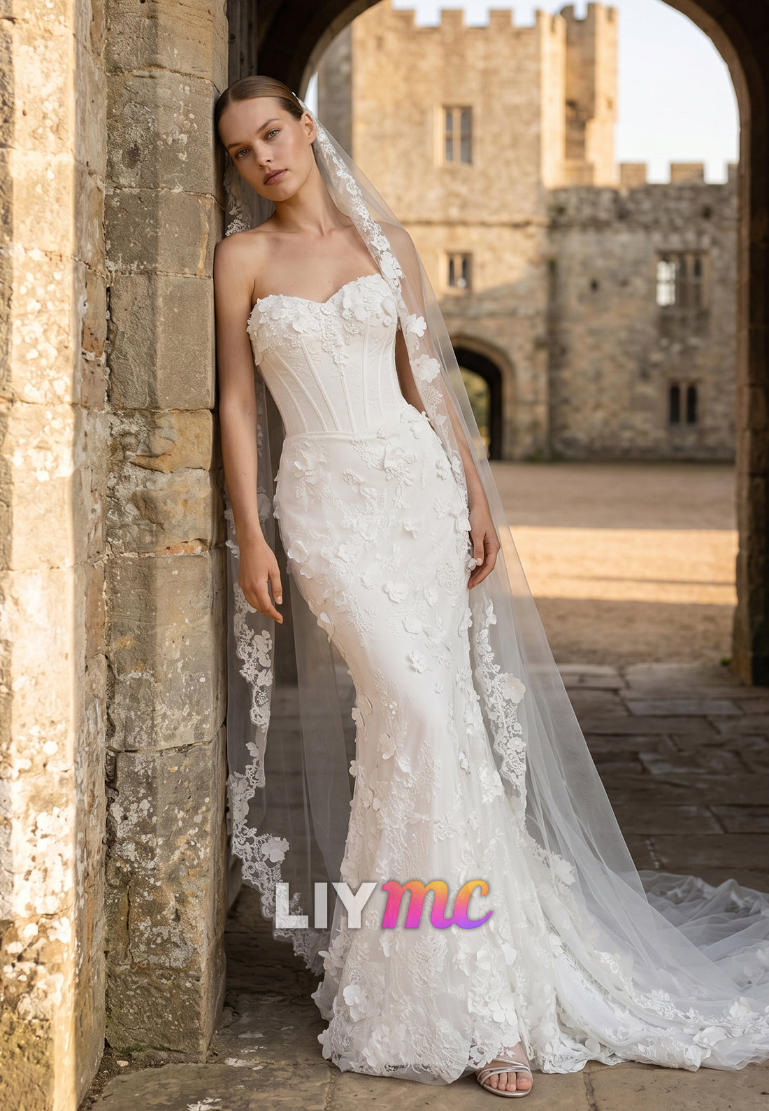 Sweetheart Floral Embellished Mermaid Wedding Dress