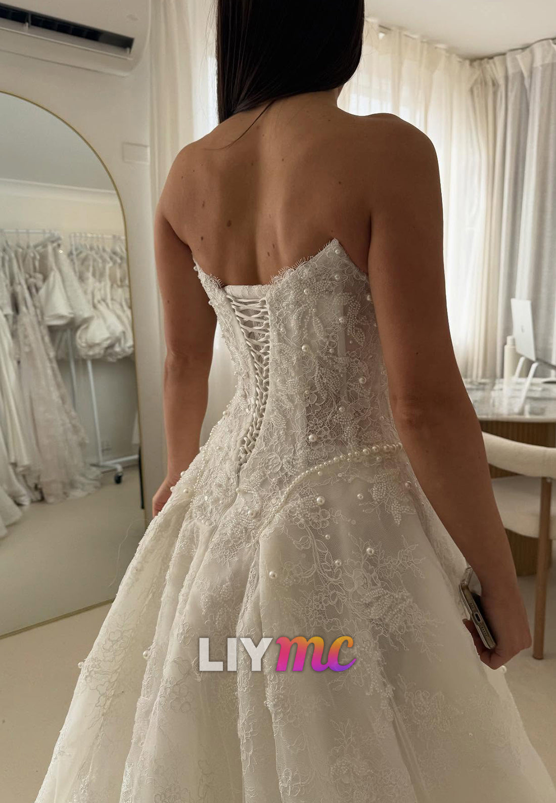 Sweetheart Lace Appliques Beaded A-Line Wedding Dress