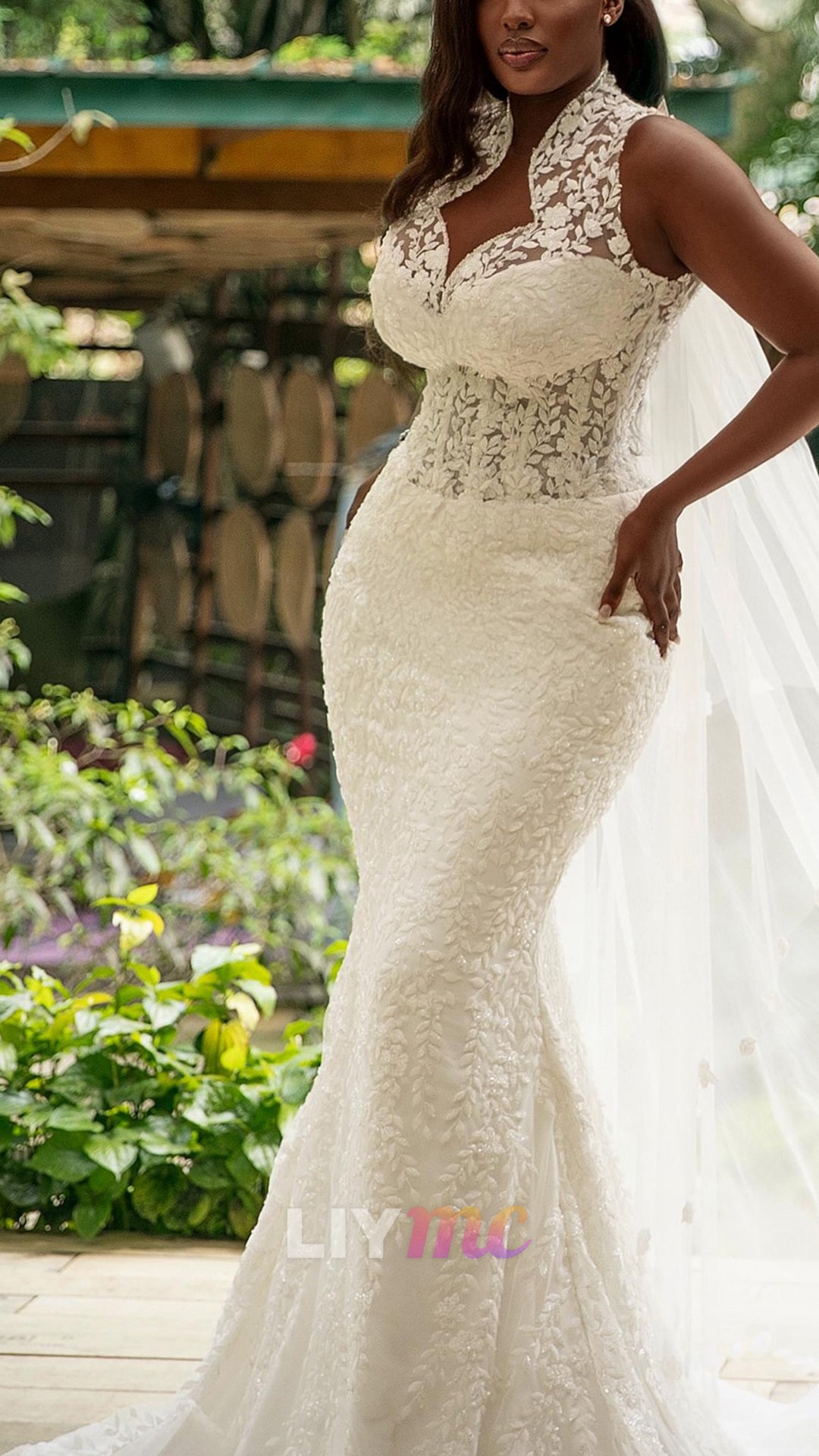 Sweetheart Lace Appliques Sleeveless Mermaid Wedding Dress