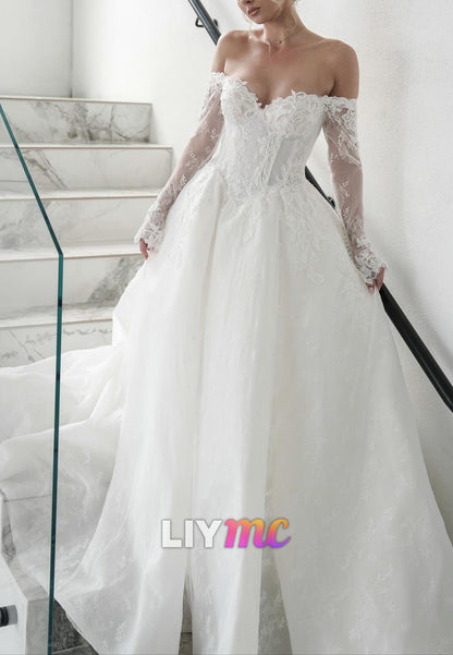 Sweetheart Long Sleeves Appliques A-Line Wedding Dress