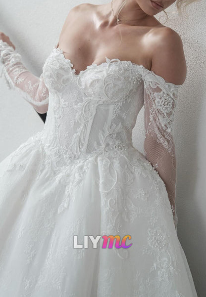 Sweetheart Long Sleeves Appliques A-Line Wedding Dress