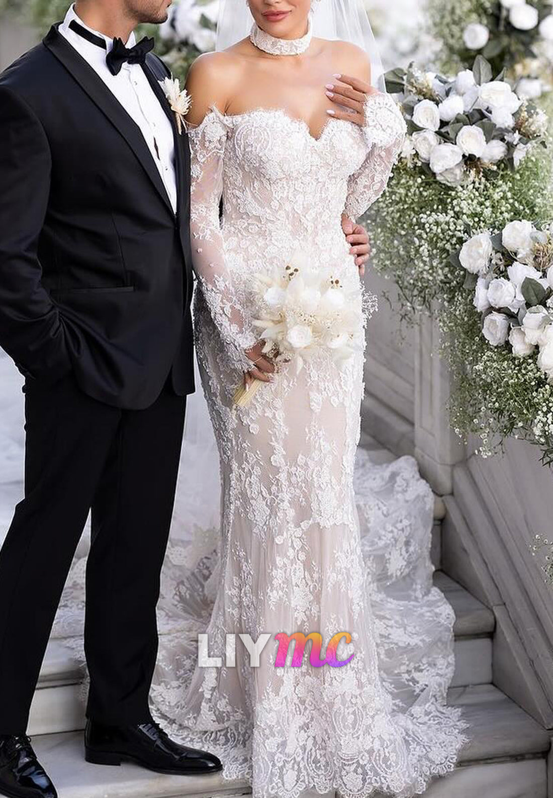 Sweetheart Long Sleeves Appliques Mermaid Wedding Dress