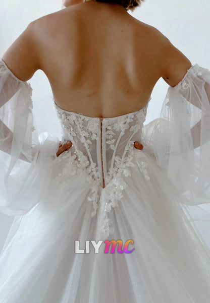 Sweetheart Long Sleeves Appliques Tulle A-Line Wedding Dress