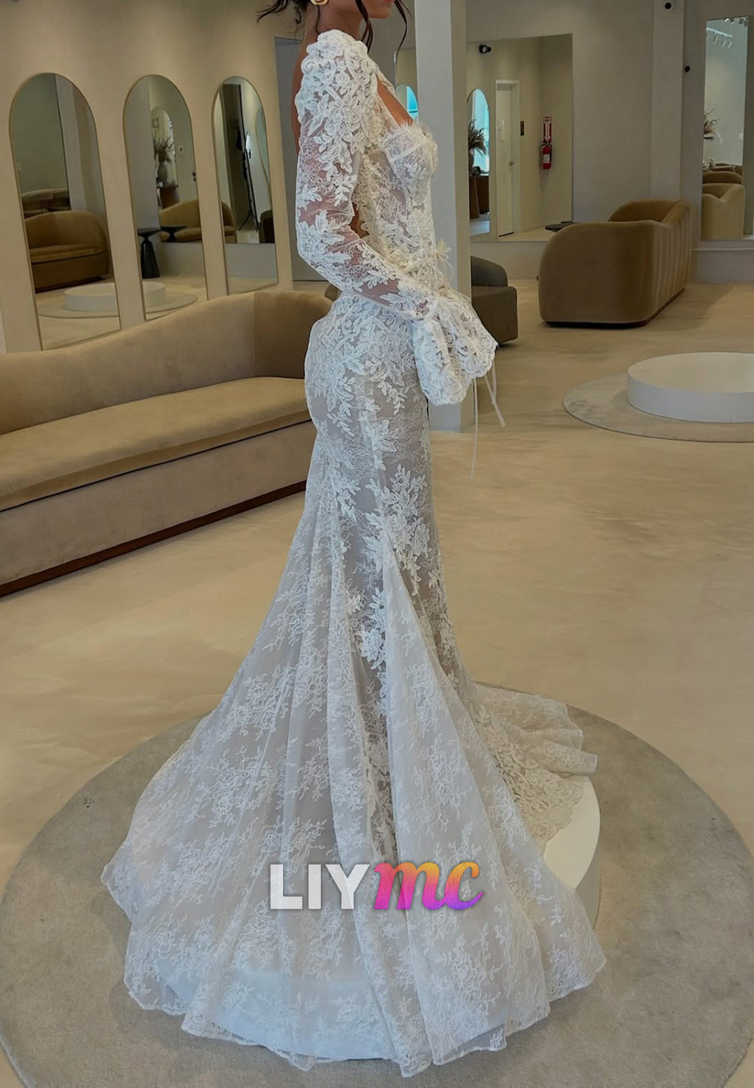 Sweetheart Long Sleeves Appliques Mermaid Wedding Dress