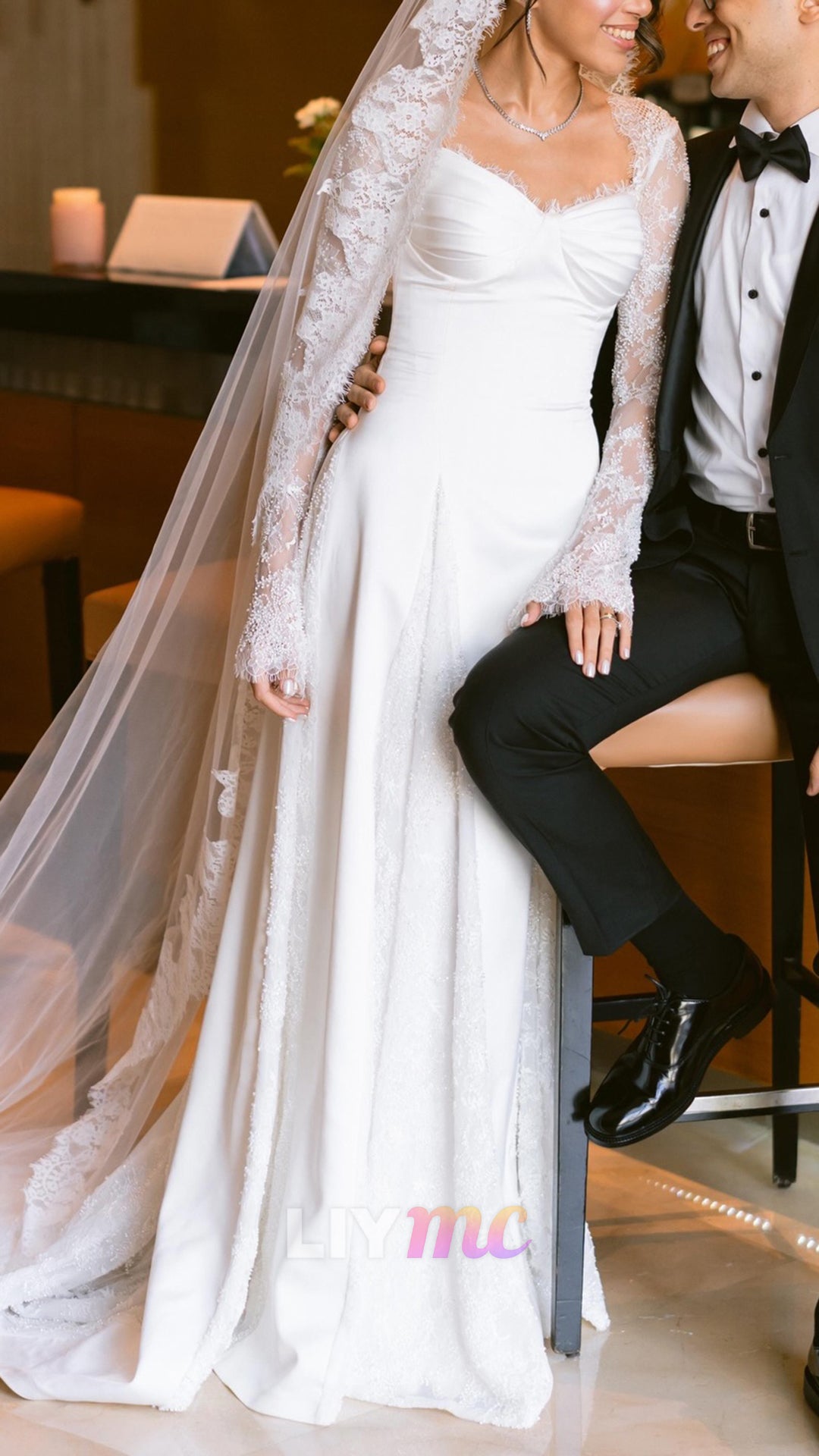 Sweetheart Long Sleeves Lace Appliques A-Line Wedding Dress