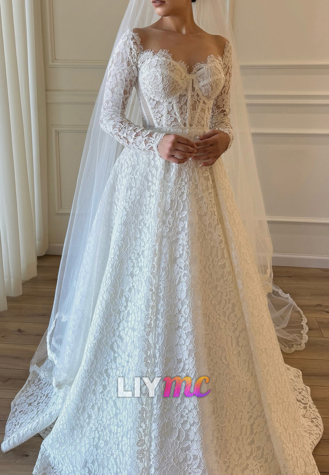 Sweetheart Long Sleeves Lace Appliques A-Line Wedding Dress
