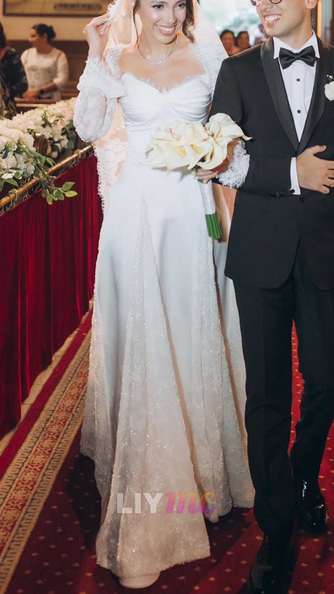 Sweetheart Long Sleeves Lace Appliques A-Line Wedding Dress