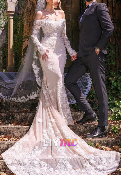 Sweetheart Long Sleeves Lace Appliques Beaded Mermaid Wedding Dress