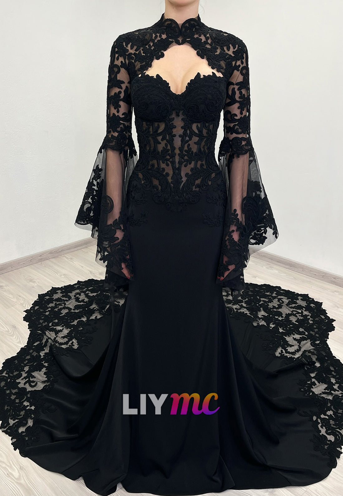 Sweetheart Long Sleeves Lace Appliques Mermaid Wedding Dress