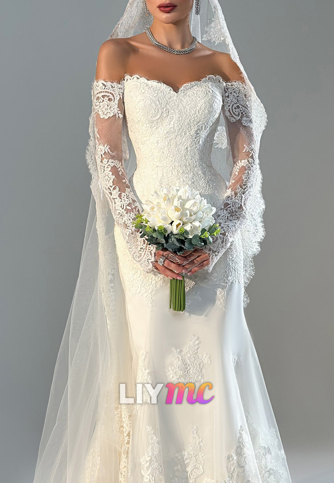Sweetheart Long Sleeves Lace Appliques Mermaid Wedding Dress
