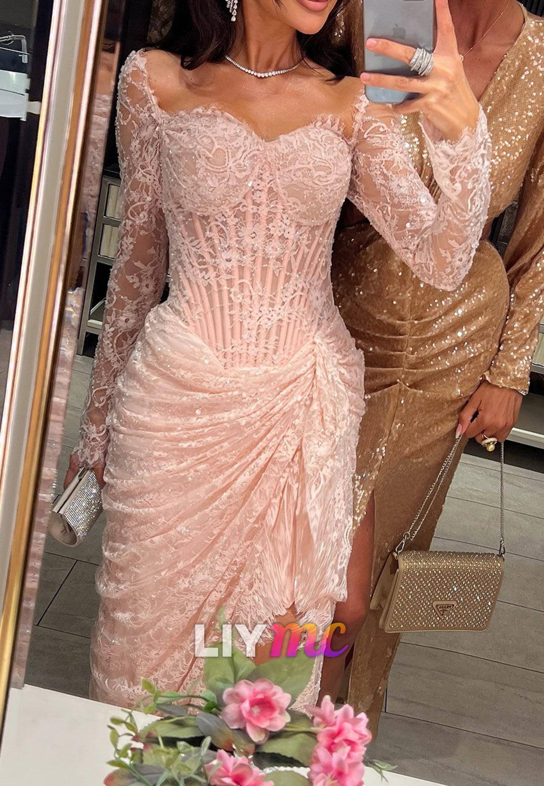 Sweetheart Long Sleeves Lace Appliques Sheath Evening Dress