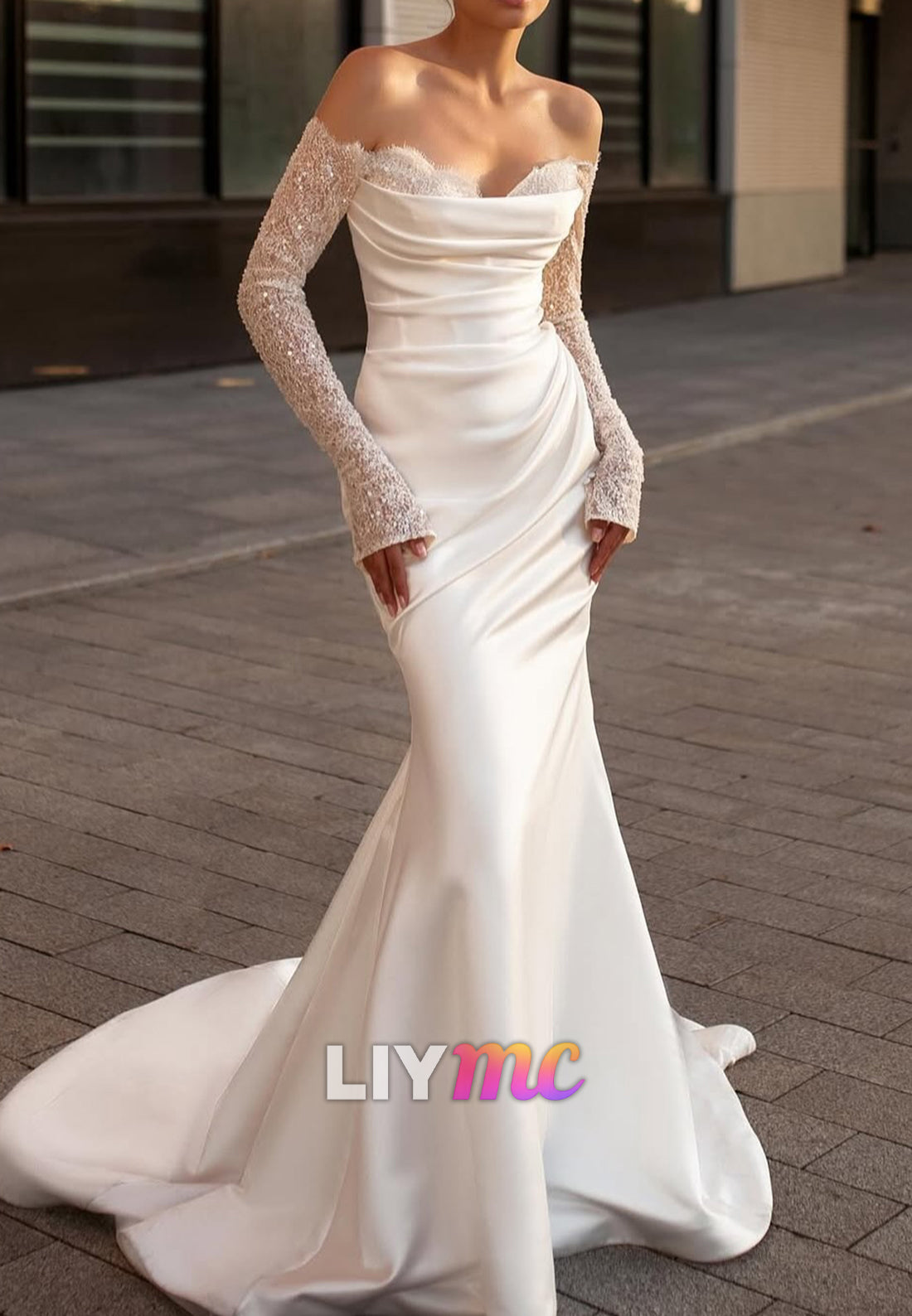 Sweetheart Long Sleeves Pleated Mermaid Wedding Dress