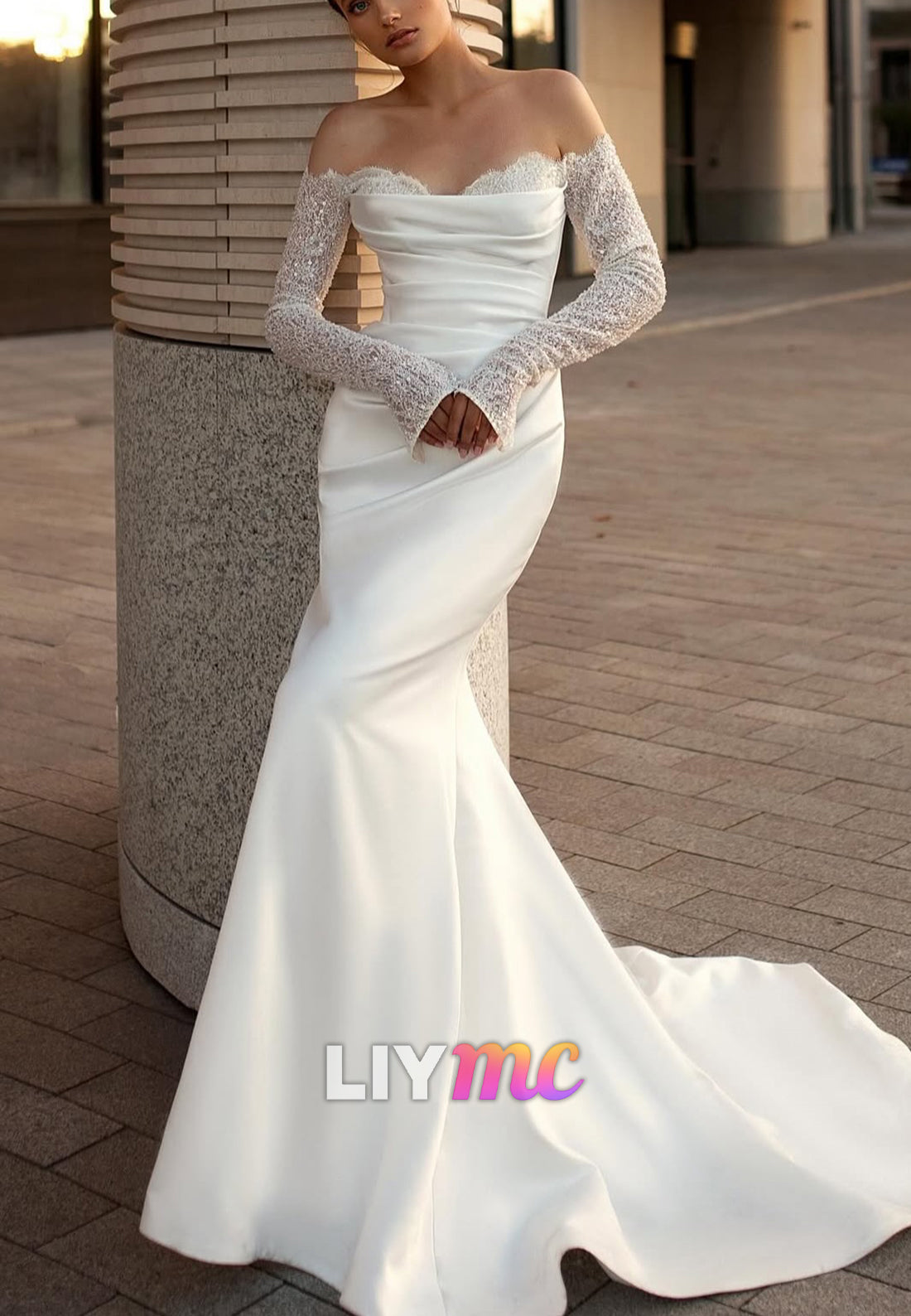 Sweetheart Long Sleeves Pleated Mermaid Wedding Dress