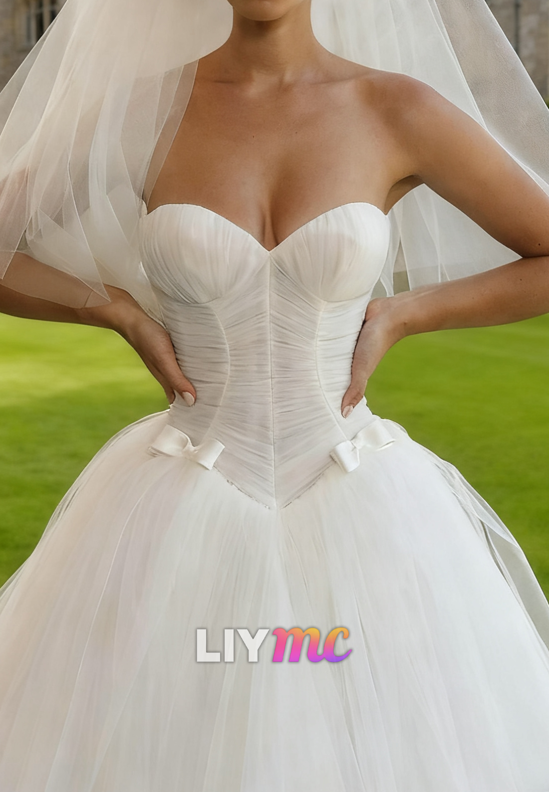 Sweetheart Pleated Tulle Bridal Gown Appliques Wedding Dress