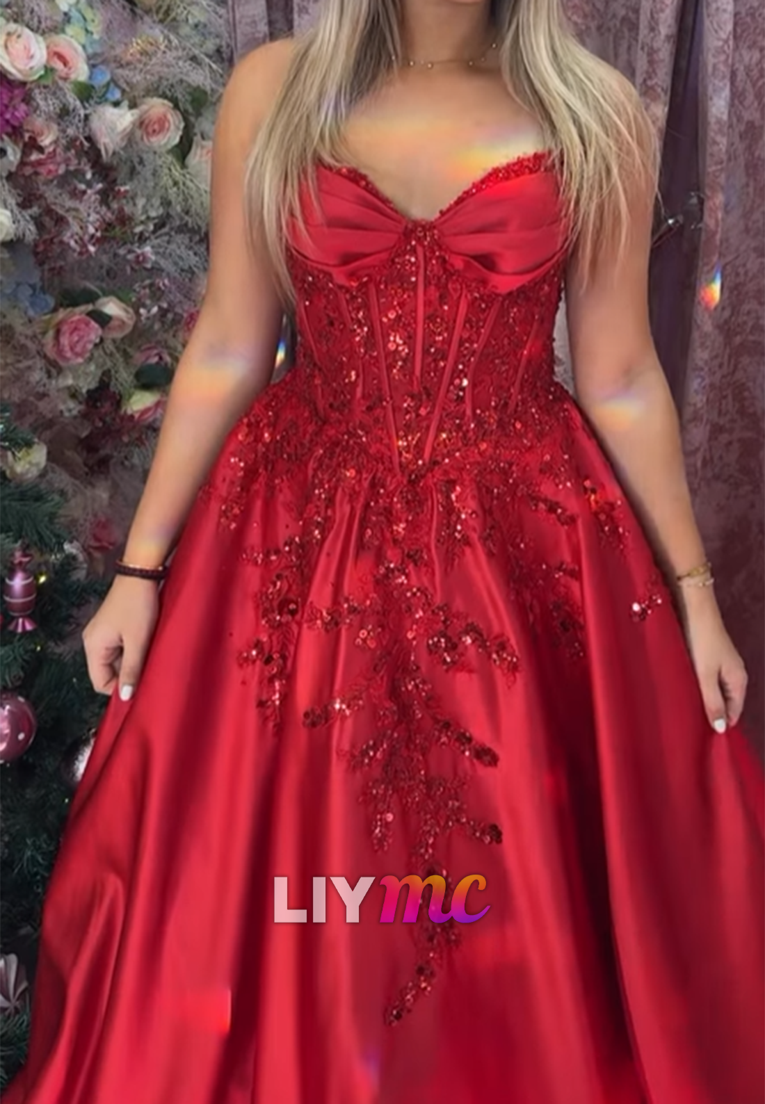 Sweetheart Sequins Appliques Satin A-Line Prom Dress