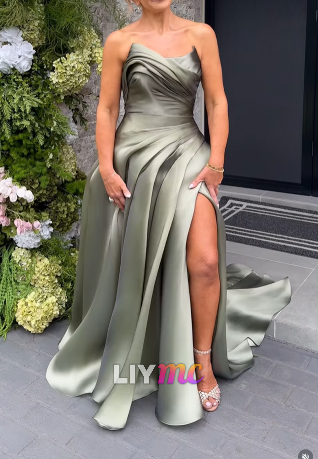 Sweetheart Sleek Pleated Side Slit A-Line Evening Dress