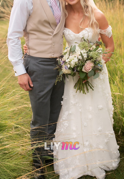 Sweetheart Sleeveless Appliques A-Line Wedding Dress