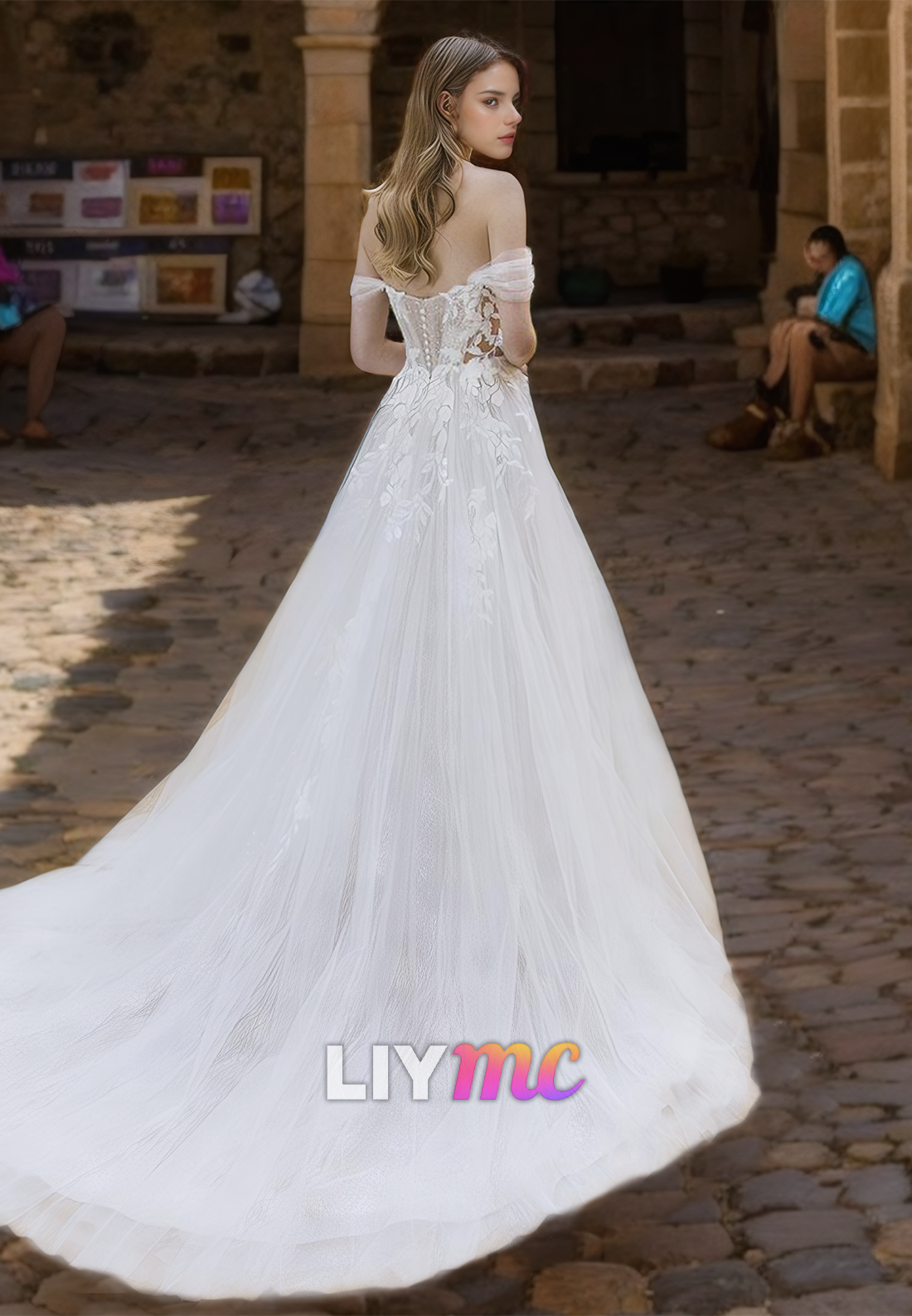 Sweetheart Sleeveless Appliques Tulle A-Line Wedding Dress