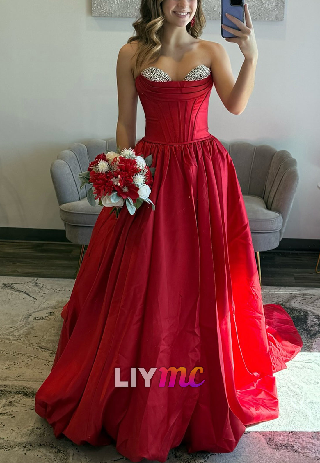 Sweetheart Sleeveless Beaded A-Line Red Prom Dress