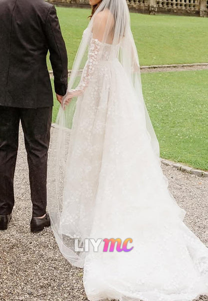 Sweetheart Sleeveless Floral Appliques A-Line Wedding Dress