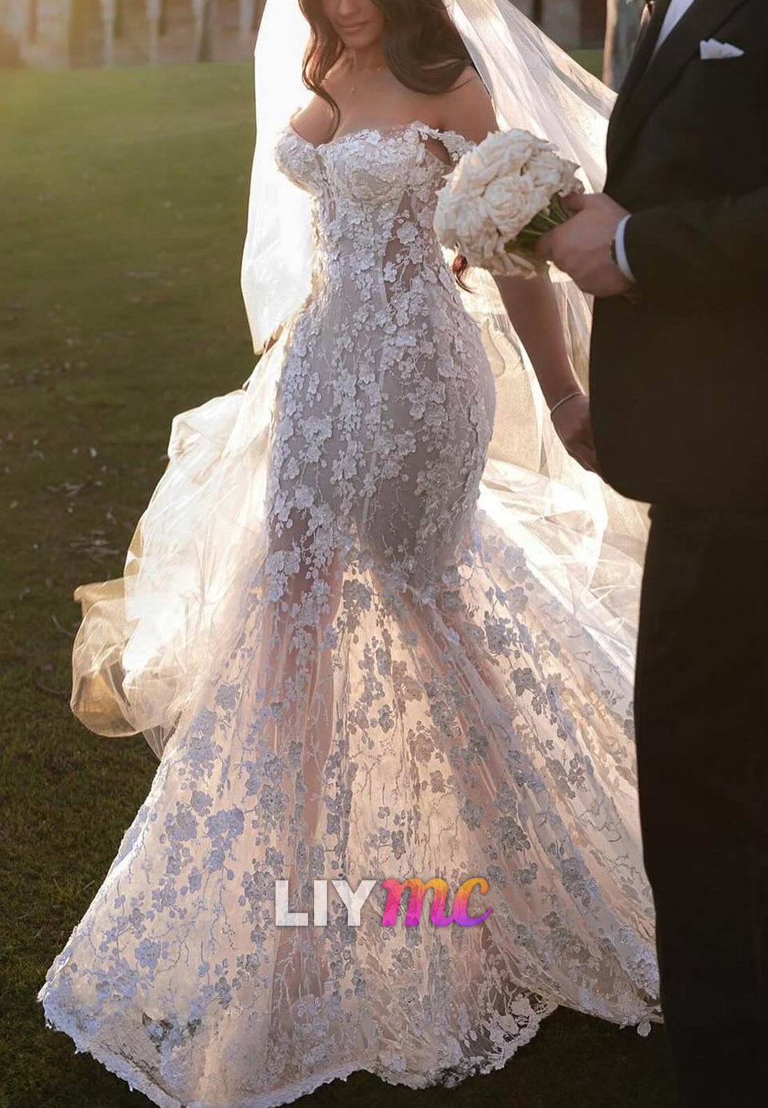 Sweetheart Sleeveless Floral Appliques Mermaid  Summer Wedding Dress